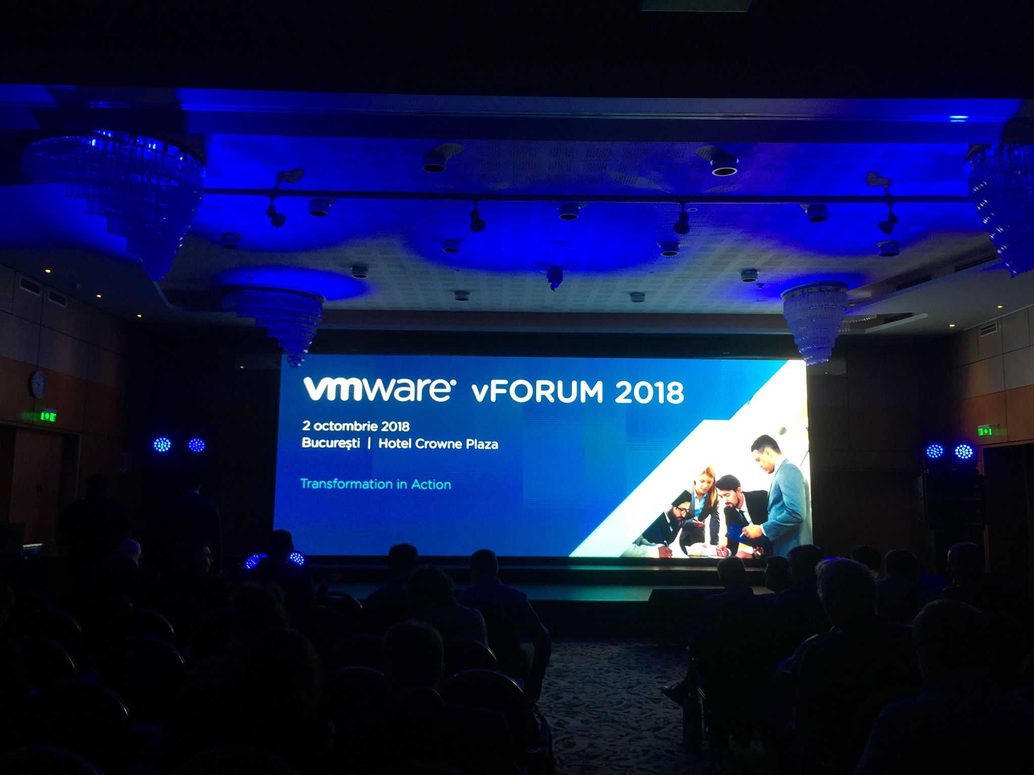 Conferinta VM Ware Forum 2018 Crown Plaza Setup Scena Sunet Lumini
