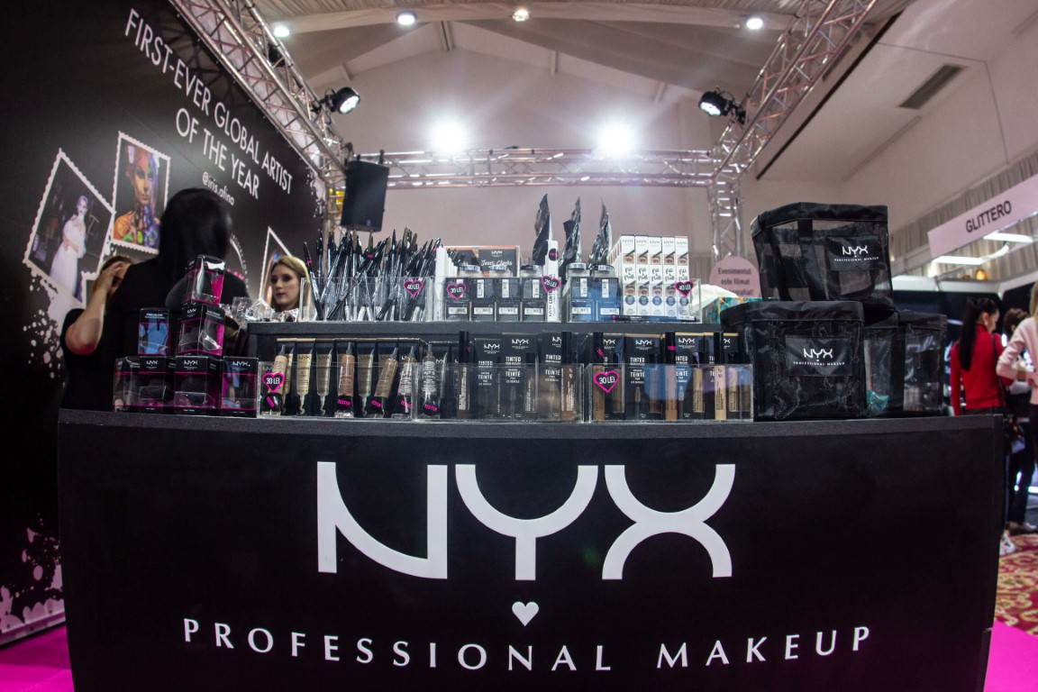 Make Up Fest 2019   Stand NYX Setup Music Gear (2) (Medie)